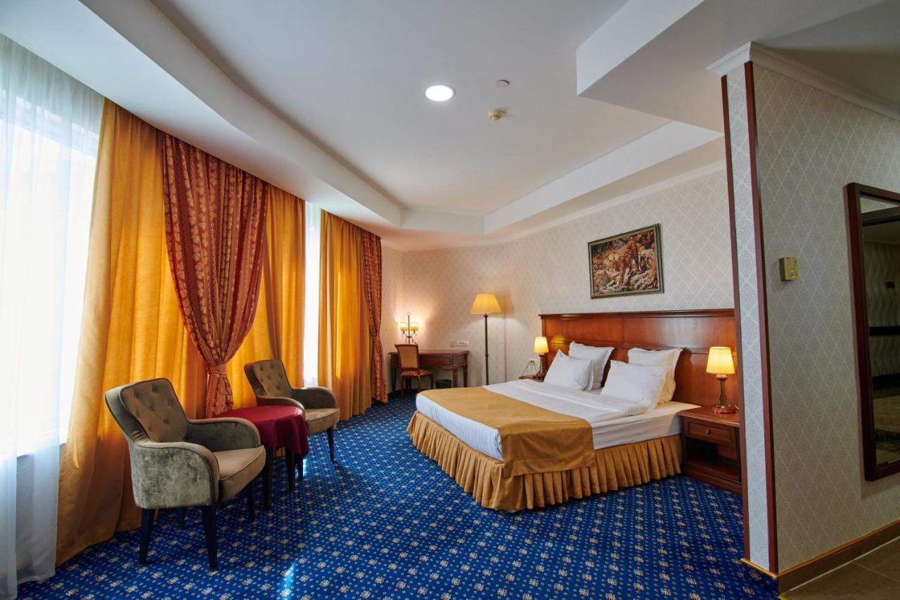 Grand Hotel Victory Aktau  Exterior photo A room at the hotel