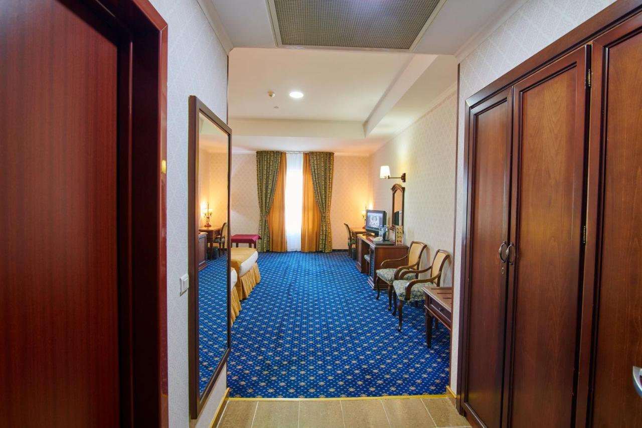 Grand Hotel Victory Aktau  Exterior photo