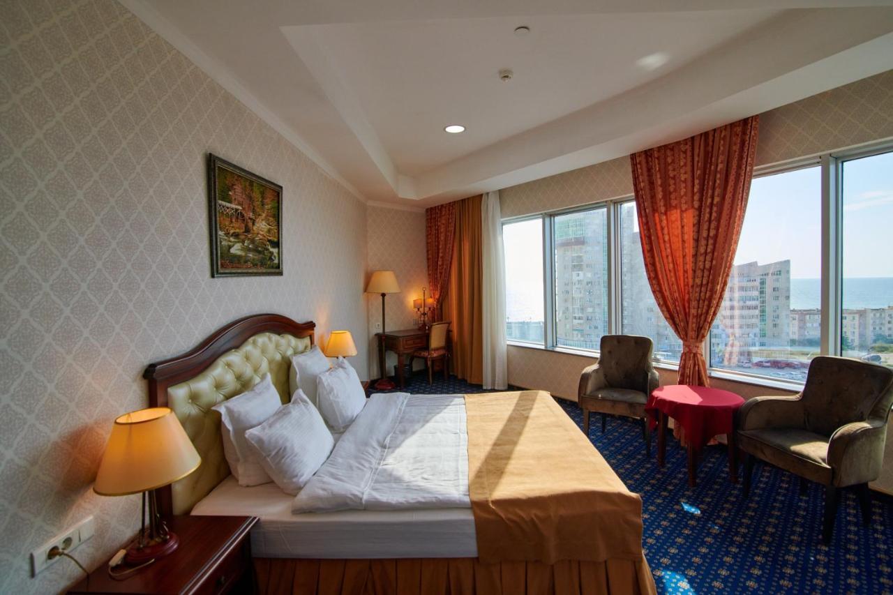 Grand Hotel Victory Aktau  Exterior photo