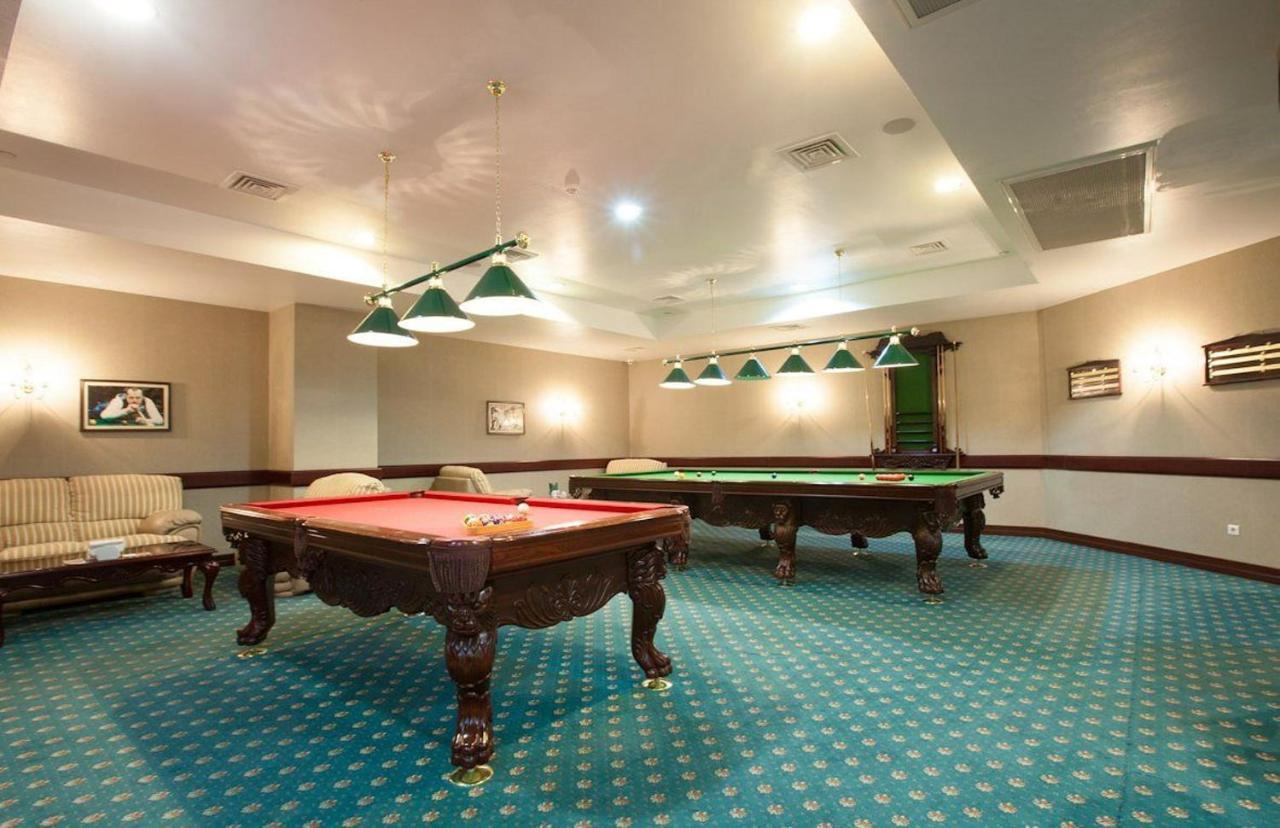 Grand Hotel Victory Aktau  Exterior photo Billiard room